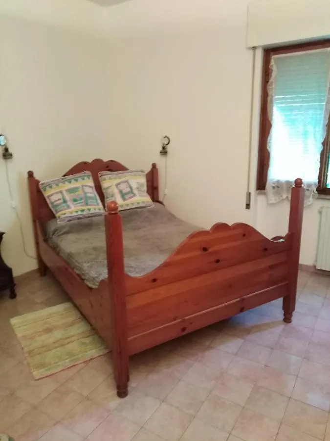 Il semaforo Una o due camere matrimoniali con bagno a pochi passi dal centro Pietrasanta, con Wi-Fi 0*, Pietrasanta Italia